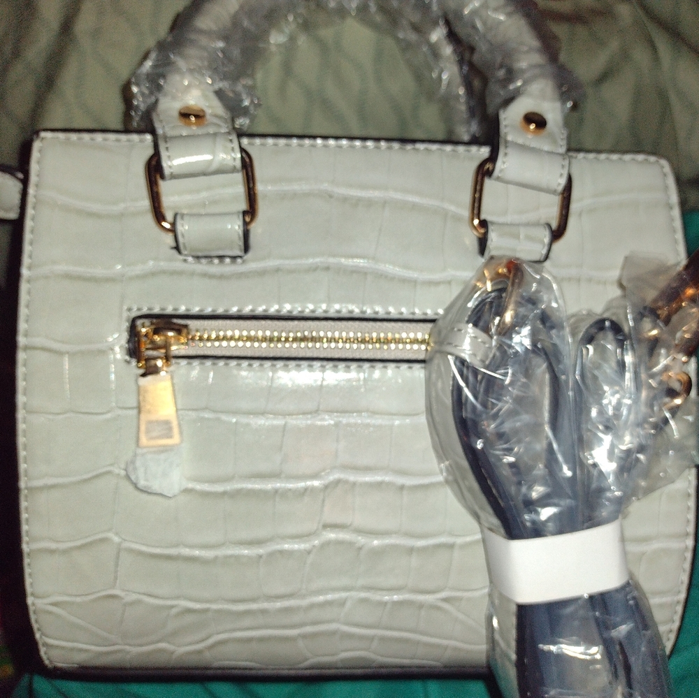 Hand bag